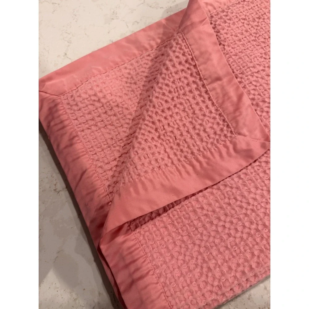 Pink‎ Waffle Weave Baby Blanket with Satin Trim Border Soft Nursery Bedding